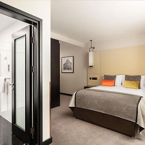 Superior Zimmer mit Kingsize-Bett